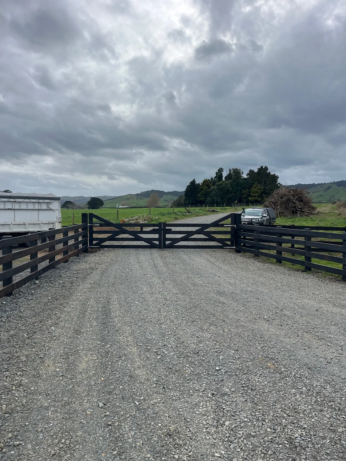 Rural fencing contractor in the Waikato